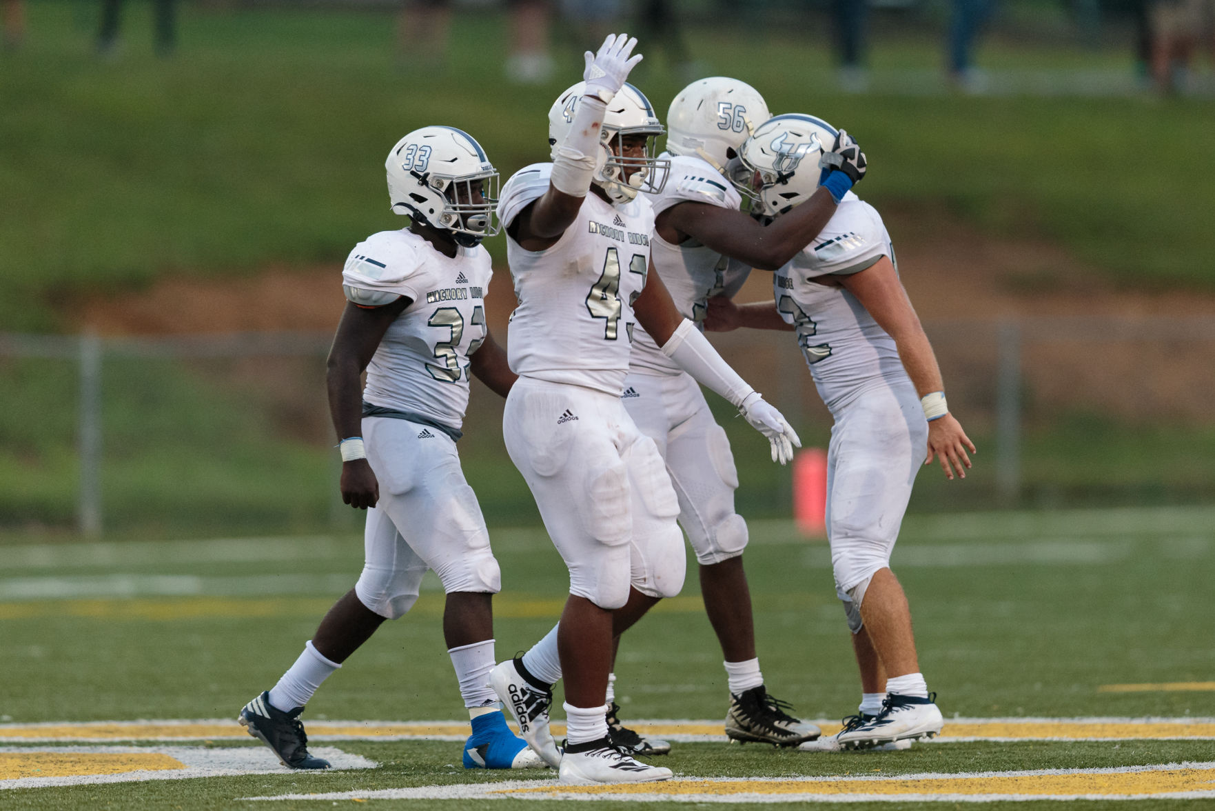 The Ragin' Bulls come from behind in the Battle of the Horns to defeat the Vikings 27-20.